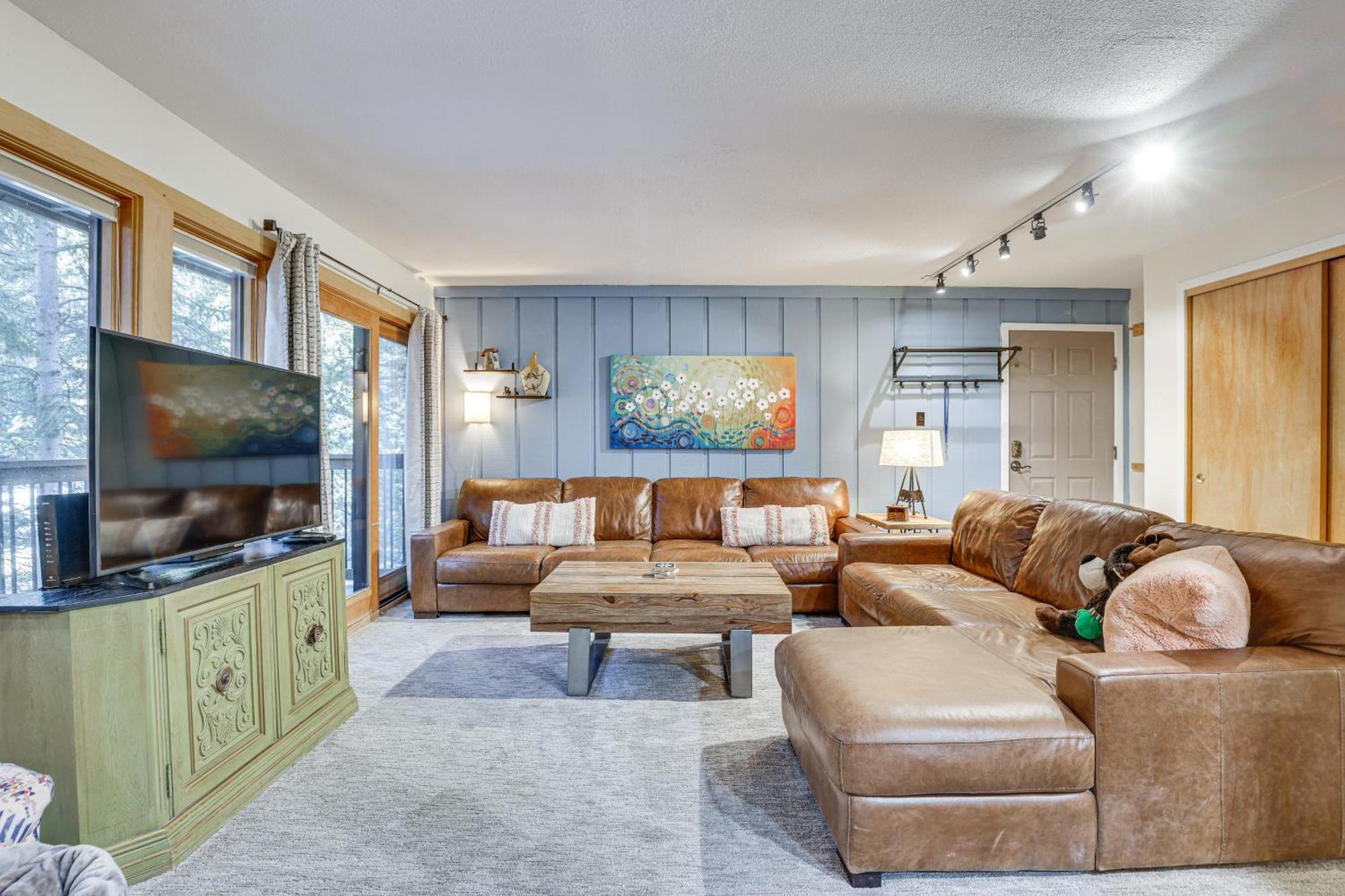 Snowdogs Breck With Fireplace Walk To Lifts * Breckenridge